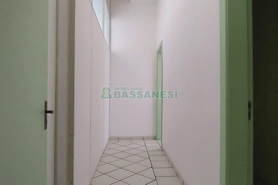 Predio com 709m², no bairro São Pelegrino em Caxias do Sul para Alugar