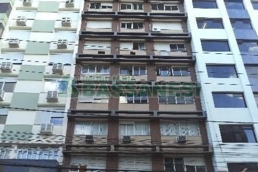Sala com 18m², no bairro Centro em Caxias do Sul para Alugar ou Comprar