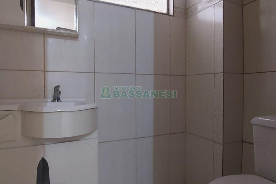 Sala com 18m², no bairro Centro em Caxias do Sul para Alugar ou Comprar