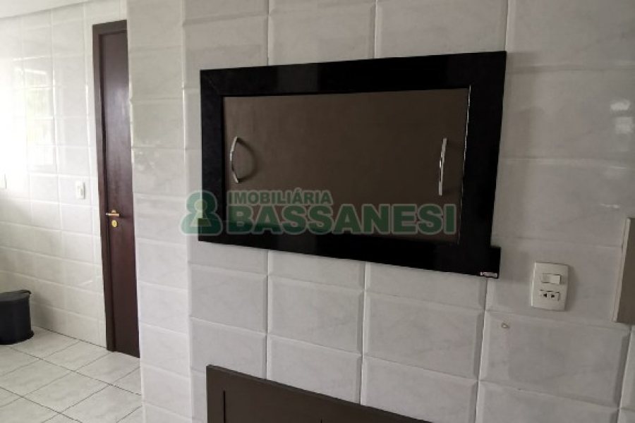 Apto Mobiliado com 184m², 4 dormitórios, 2 vagas, no bairro Colina Sorriso em Caxias do Sul para Comprar