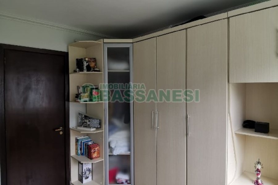 Apto Mobiliado com 184m², 4 dormitórios, 2 vagas, no bairro Colina Sorriso em Caxias do Sul para Comprar