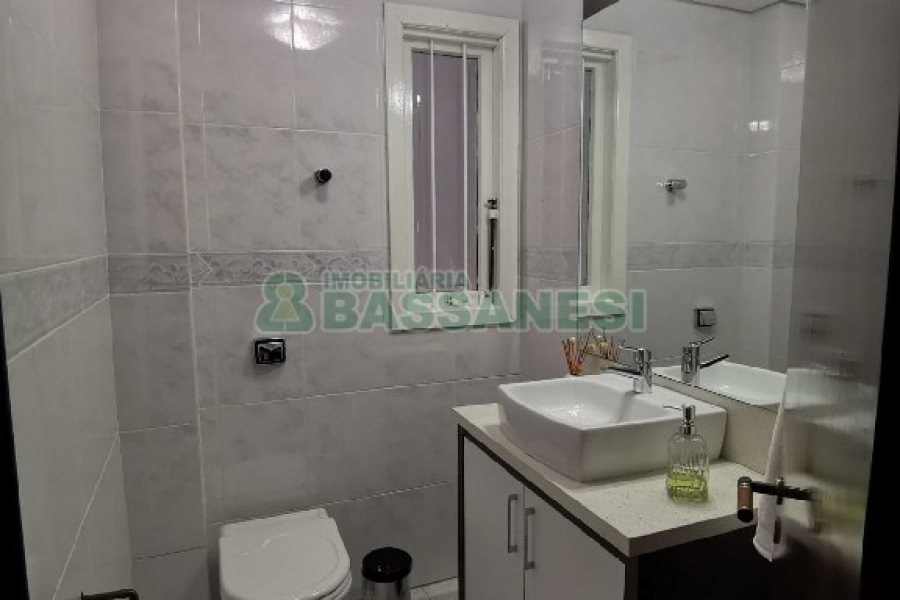 Apto Mobiliado com 184m², 4 dormitórios, 2 vagas, no bairro Colina Sorriso em Caxias do Sul para Comprar