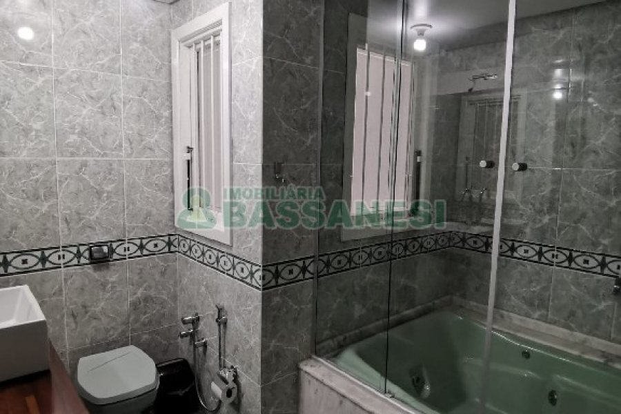 Apto Mobiliado com 184m², 4 dormitórios, 2 vagas, no bairro Colina Sorriso em Caxias do Sul para Comprar