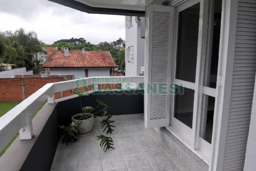 Apto Mobiliado com 184m², 4 dormitórios, 2 vagas, no bairro Colina Sorriso em Caxias do Sul para Comprar