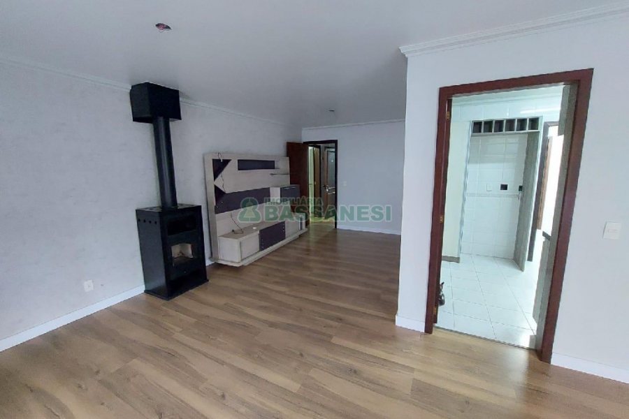 Apto Mobiliado com 184m², 4 dormitórios, 2 vagas, no bairro Colina Sorriso em Caxias do Sul para Comprar