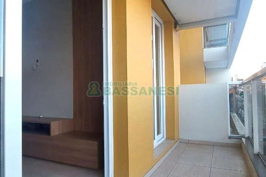 Apto Mobiliado com 60m², 1 dormitório, 1 vaga, no bairro Rio Branco em Caxias do Sul para Alugar