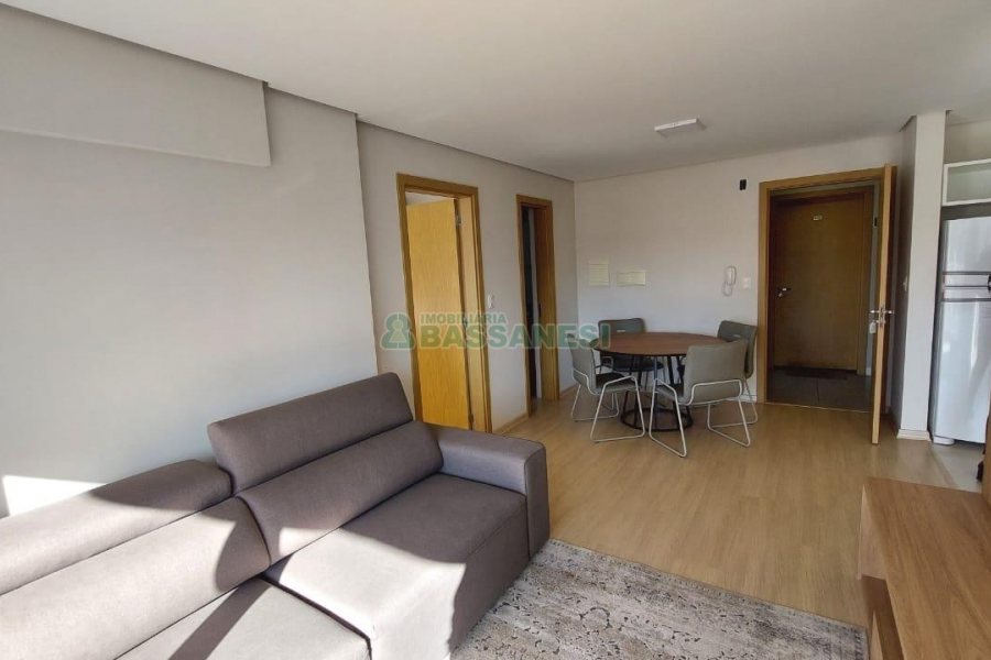 Apto Mobiliado com 60m², 1 dormitório, 1 vaga, no bairro Rio Branco em Caxias do Sul para Alugar