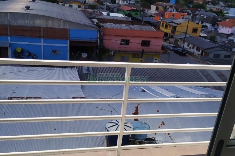 Apartamento com 58m², 2 dormitórios, 1 vaga, no bairro São Caetano em Caxias do Sul para Comprar