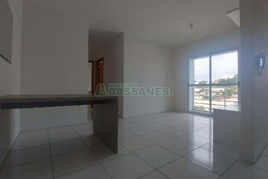 Apartamento com 58m², 2 dormitórios, 1 vaga, no bairro São Caetano em Caxias do Sul para Comprar