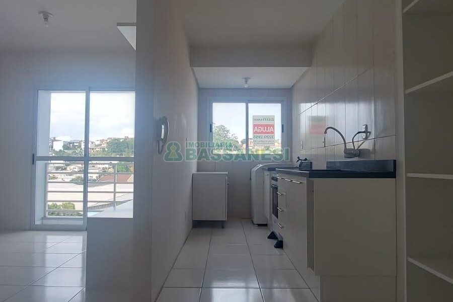 Apartamento com 58m², 2 dormitórios, 1 vaga, no bairro São Caetano em Caxias do Sul para Comprar