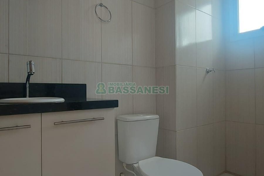 Apartamento com 58m², 2 dormitórios, 1 vaga, no bairro São Caetano em Caxias do Sul para Comprar