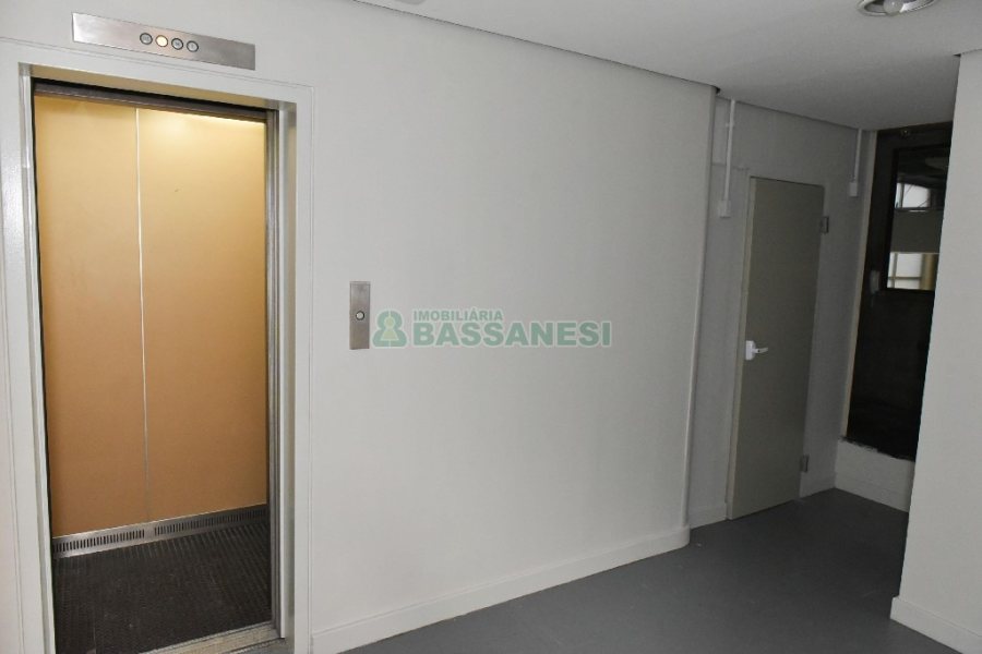 Loja com 2287m², no bairro Centro em Caxias do Sul para Alugar