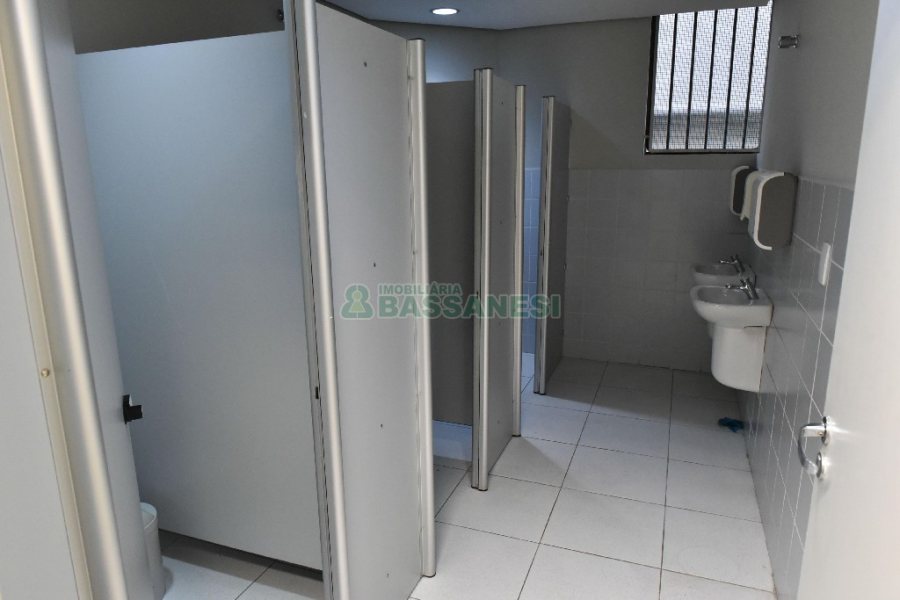 Loja com 2287m², no bairro Centro em Caxias do Sul para Alugar