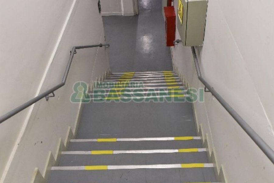 Loja com 2287m², no bairro Centro em Caxias do Sul para Alugar