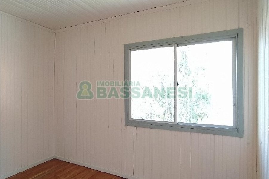 Casa com 82m², 3 dormitórios, 2 vagas, no bairro Lourdes em Caxias do Sul para Alugar