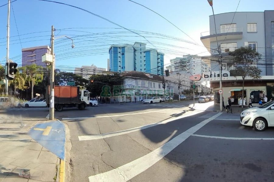 Casa Comercial com 200m², no bairro Centro em Caxias do Sul para Alugar