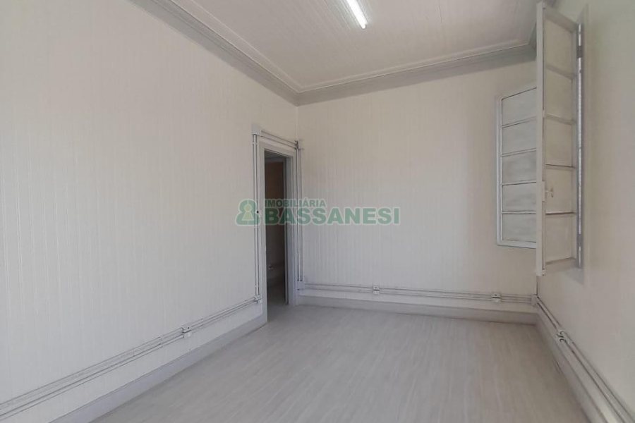 Casa Comercial com 200m², no bairro Centro em Caxias do Sul para Alugar