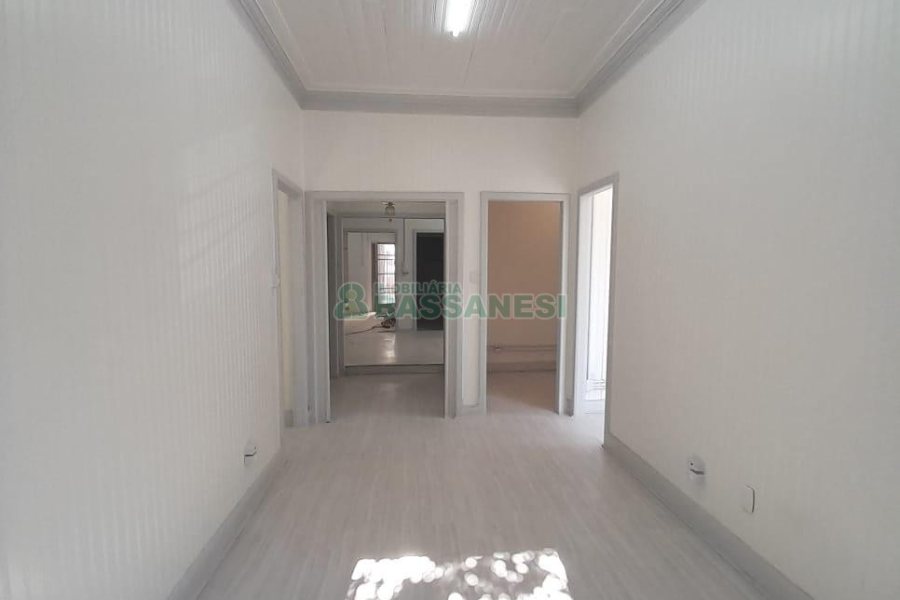 Casa Comercial com 200m², no bairro Centro em Caxias do Sul para Alugar