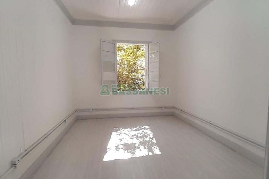 Casa Comercial com 200m², no bairro Centro em Caxias do Sul para Alugar