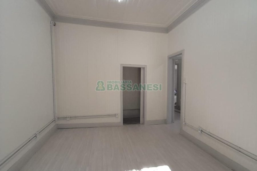 Casa Comercial com 200m², no bairro Centro em Caxias do Sul para Alugar