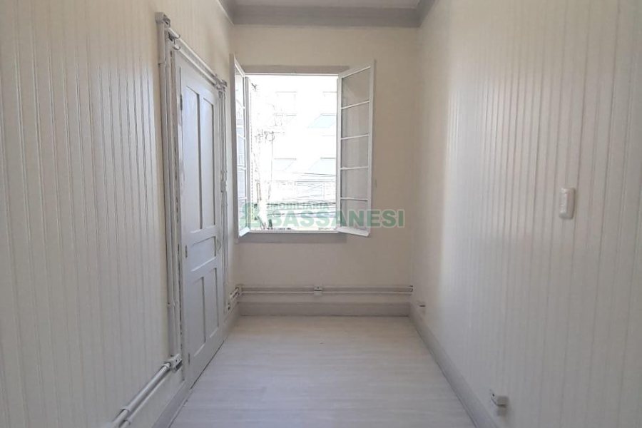 Casa Comercial com 200m², no bairro Centro em Caxias do Sul para Alugar