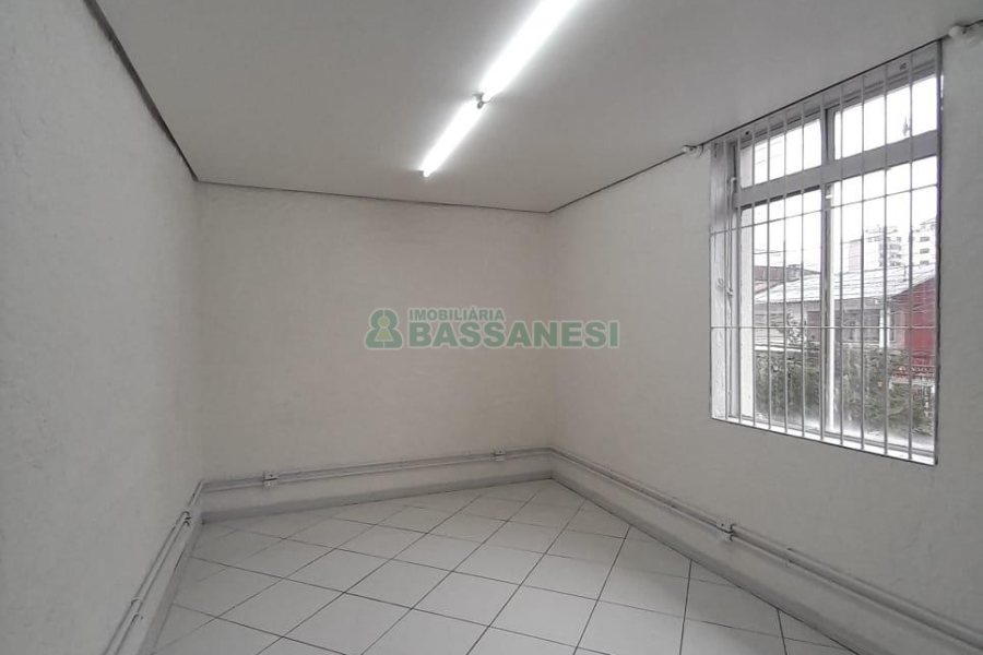 Casa Comercial com 200m², no bairro Centro em Caxias do Sul para Alugar