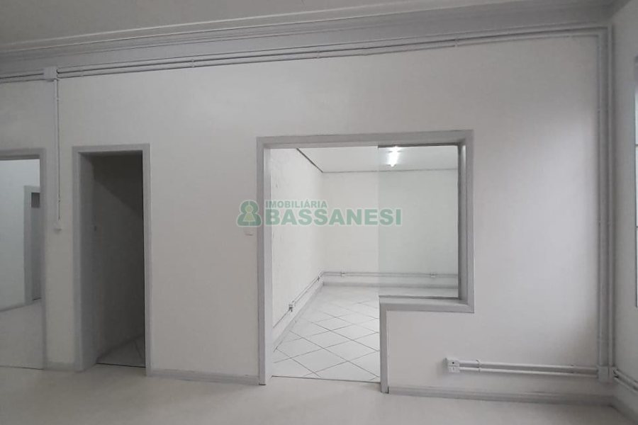 Casa Comercial com 200m², no bairro Centro em Caxias do Sul para Alugar
