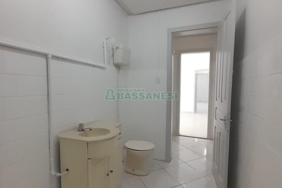 Casa Comercial com 200m², no bairro Centro em Caxias do Sul para Alugar