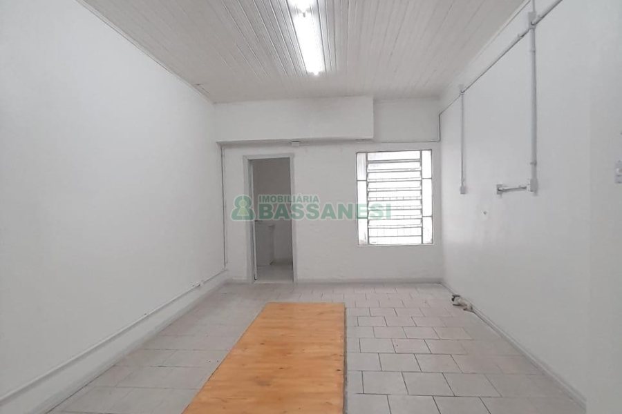 Casa Comercial com 200m², no bairro Centro em Caxias do Sul para Alugar
