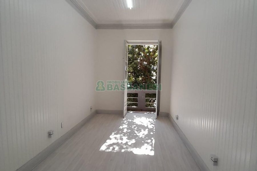 Casa Comercial com 200m², no bairro Centro em Caxias do Sul para Alugar