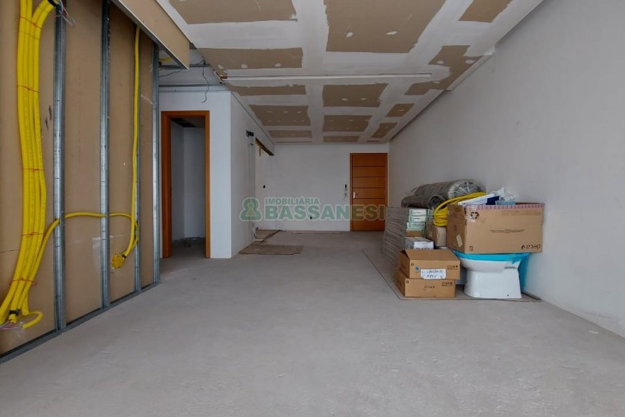 Apartamento com 115m², 2 dormitórios, 1 vaga, no bairro Madureira em Caxias do Sul para Comprar