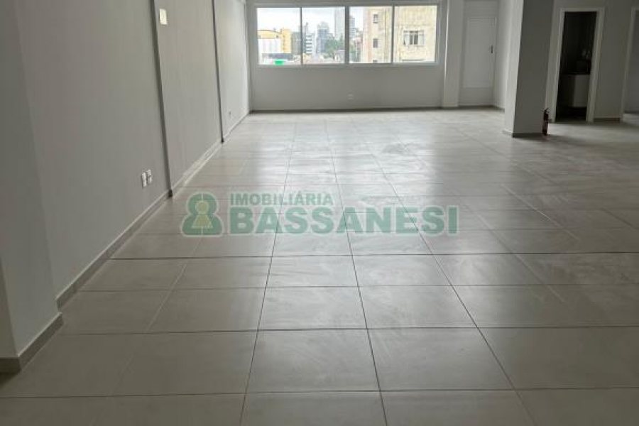 Loja com 260m², no bairro Centro em Caxias do Sul para Alugar