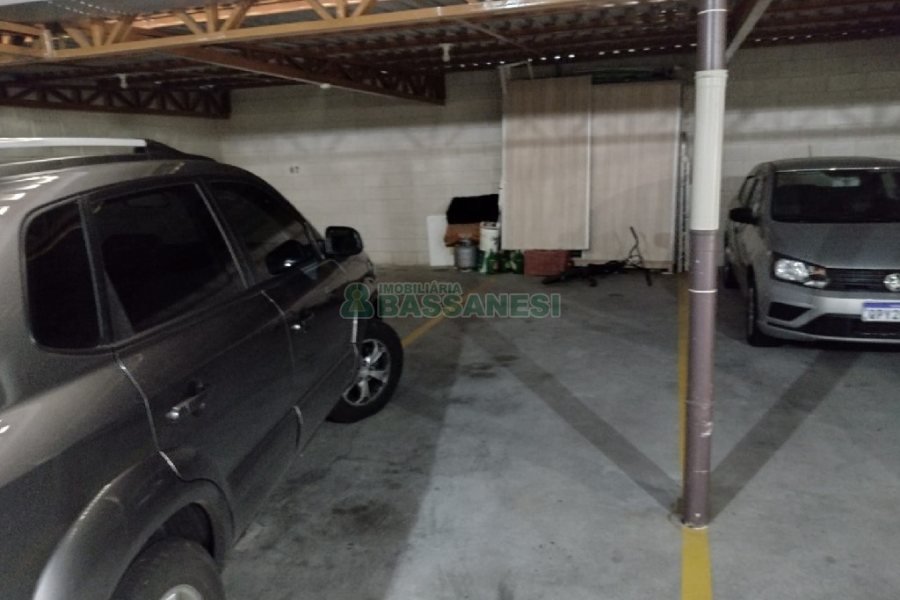 Apartamento com 186m², 3 dormitórios, 4 vagas, no bairro Pio X em Caxias do Sul para Comprar