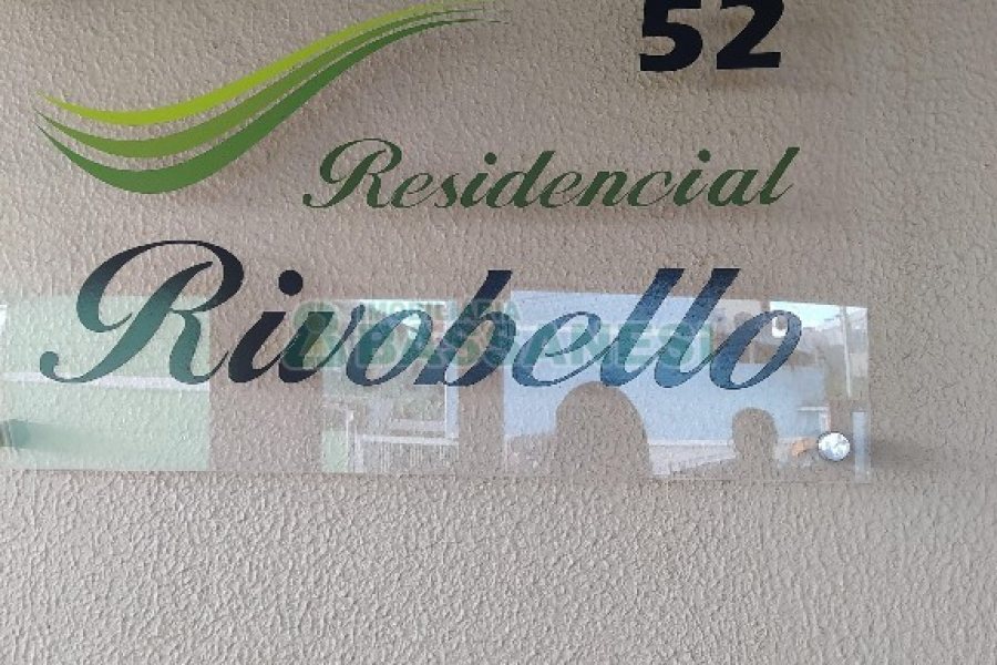 Apto Mobiliado com 52m², 2 dormitórios, 1 vaga, no bairro São Caetano em Caxias do Sul para Comprar