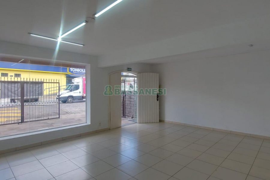 Loja com 110m², no bairro Jardim América em Caxias do Sul para Alugar