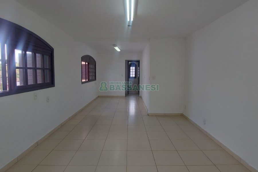 Loja com 110m², no bairro Jardim América em Caxias do Sul para Alugar