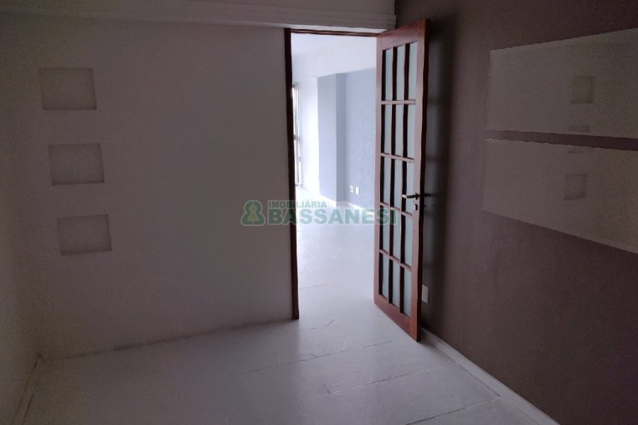 Sala com 39m², no bairro Centro em Caxias do Sul para Comprar