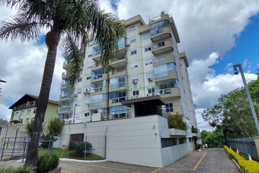 Apto Mobiliado com 116m², 3 dormitórios, 2 vagas, no bairro Santa Catarina em Caxias do Sul para Alugar