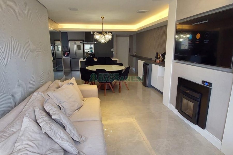 Apto Mobiliado com 116m², 3 dormitórios, 2 vagas, no bairro Santa Catarina em Caxias do Sul para Alugar