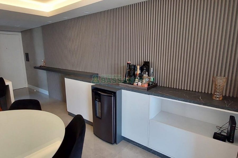 Apto Mobiliado com 116m², 3 dormitórios, 2 vagas, no bairro Santa Catarina em Caxias do Sul para Alugar