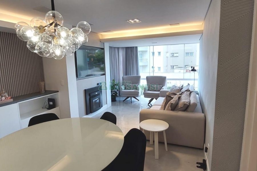 Apto Mobiliado com 116m², 3 dormitórios, 2 vagas, no bairro Santa Catarina em Caxias do Sul para Alugar