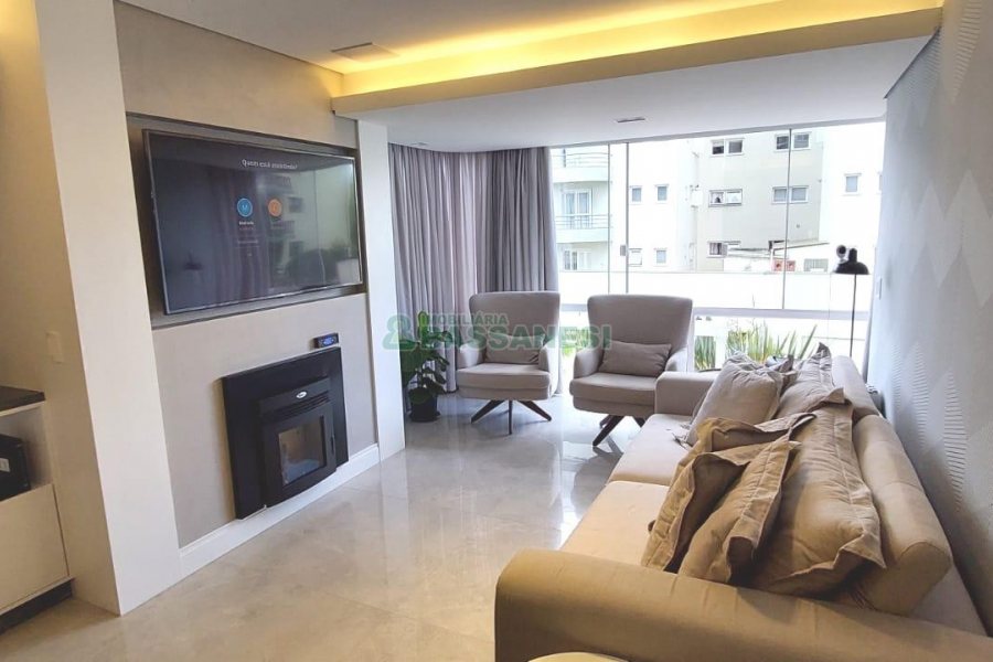 Apto Mobiliado com 116m², 3 dormitórios, 2 vagas, no bairro Santa Catarina em Caxias do Sul para Alugar