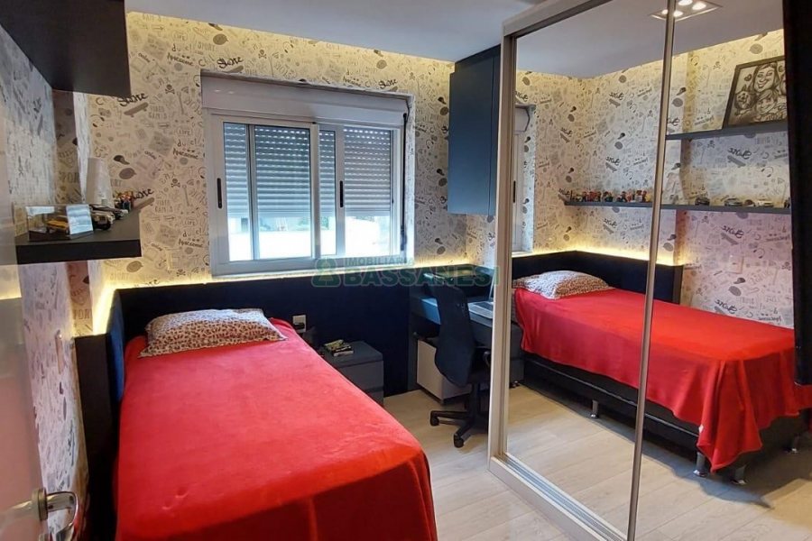 Apto Mobiliado com 116m², 3 dormitórios, 2 vagas, no bairro Santa Catarina em Caxias do Sul para Alugar