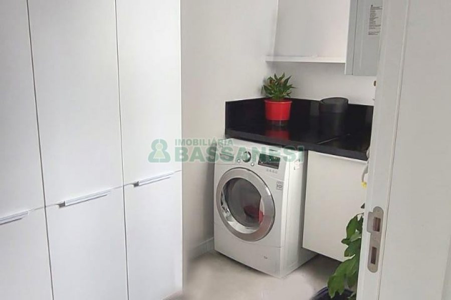 Apto Mobiliado com 116m², 3 dormitórios, 2 vagas, no bairro Santa Catarina em Caxias do Sul para Alugar