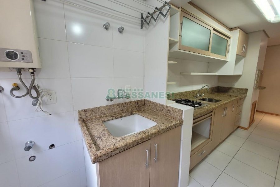 Apartamento com 82m², 2 dormitórios, 2 vagas, no bairro Rio Branco em Caxias do Sul para Comprar