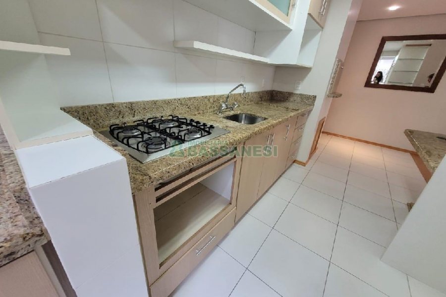 Apartamento com 82m², 2 dormitórios, 2 vagas, no bairro Rio Branco em Caxias do Sul para Comprar
