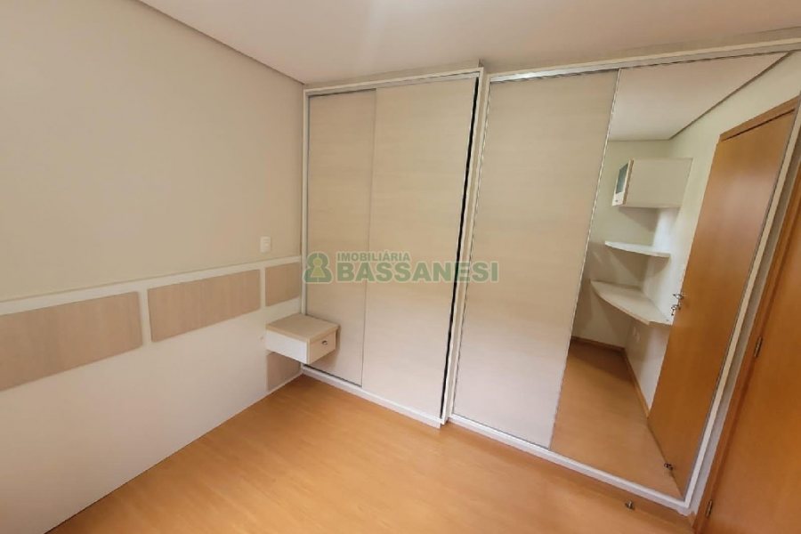Apartamento com 82m², 2 dormitórios, 2 vagas, no bairro Rio Branco em Caxias do Sul para Comprar