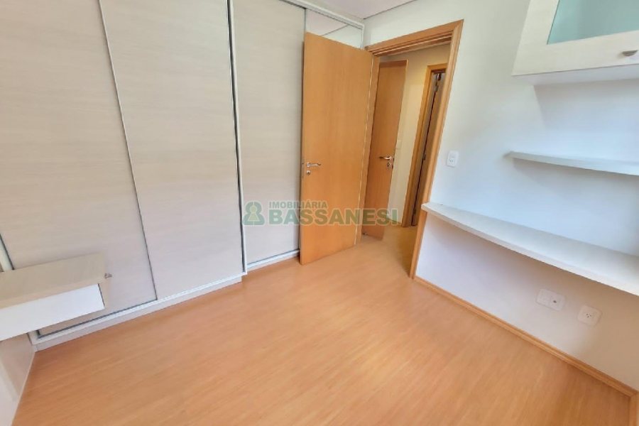 Apartamento com 82m², 2 dormitórios, 2 vagas, no bairro Rio Branco em Caxias do Sul para Comprar