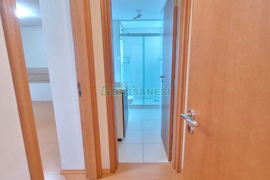 Apartamento com 82m², 2 dormitórios, 2 vagas, no bairro Rio Branco em Caxias do Sul para Comprar