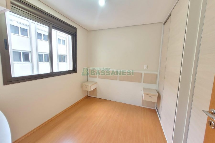Apartamento com 82m², 2 dormitórios, 2 vagas, no bairro Rio Branco em Caxias do Sul para Comprar